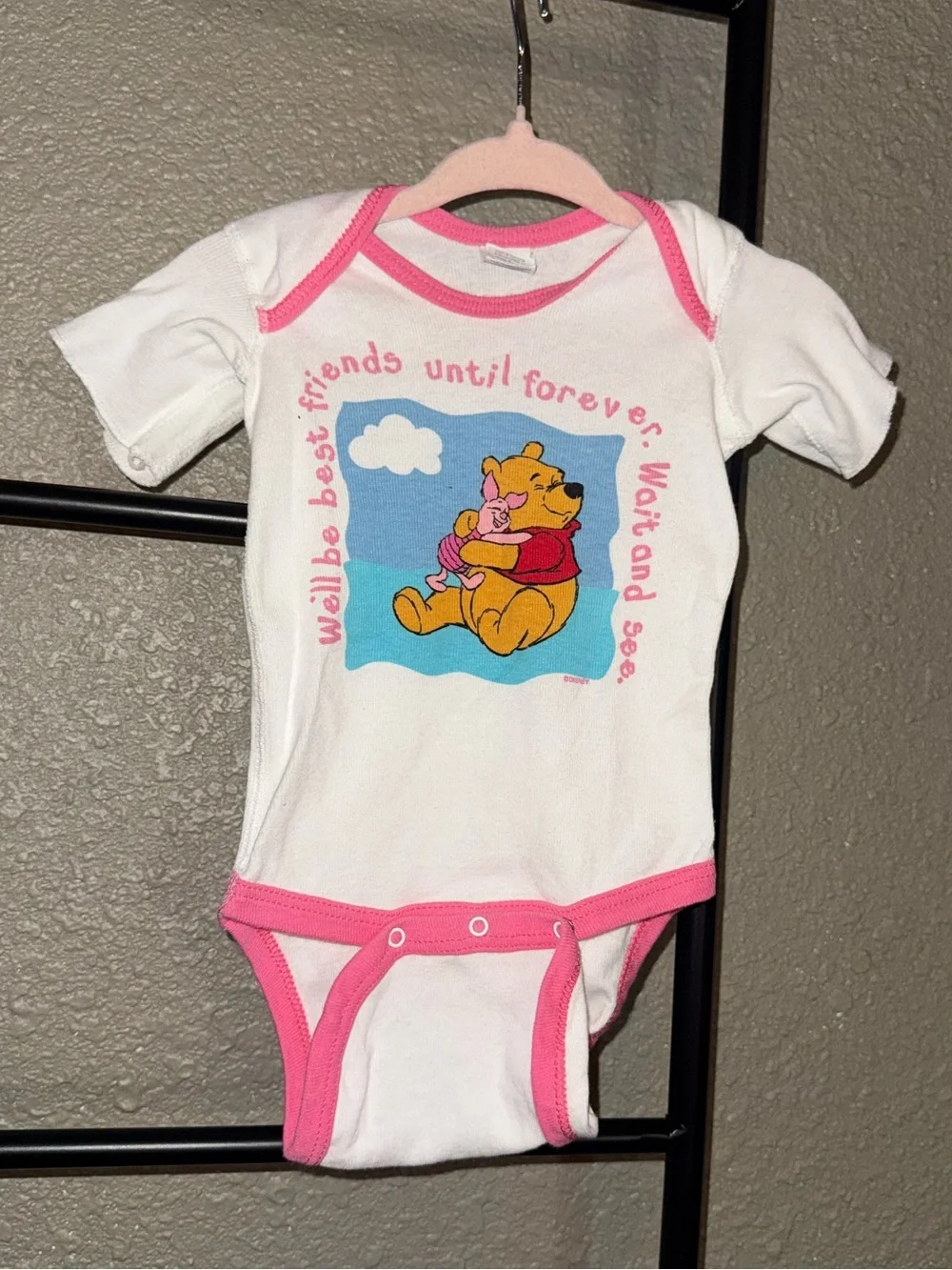 Vintage Pooh tag White and Pink Winnie the Pooh Graphic One-Piece Bodysuit